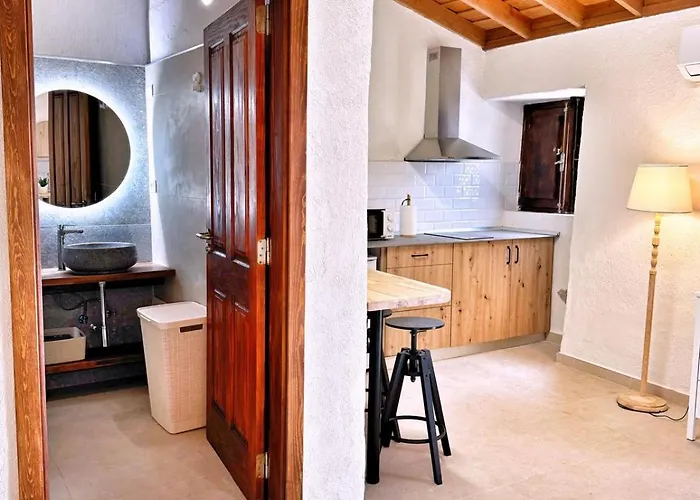 Casas Javier 아데제