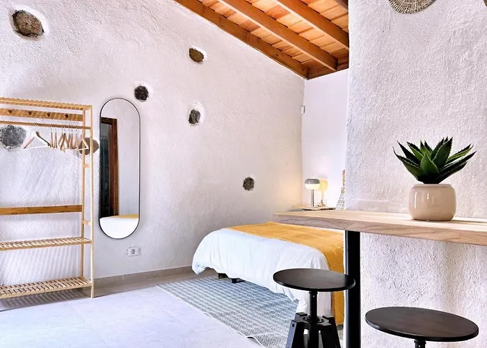 Casas Javier 아데제